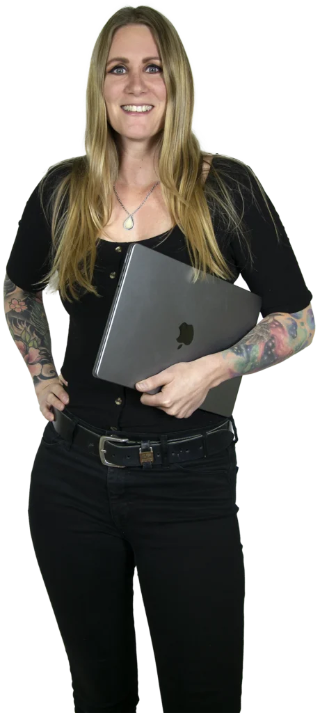 professioneel webdesign in zwolle - foto van tessa nicolai met een laptop